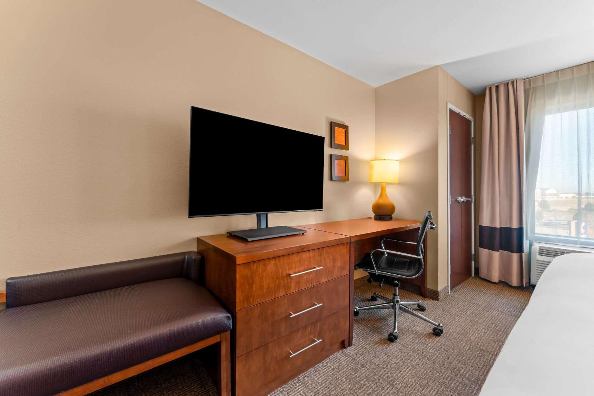 Comfort Inn & Suites Avera Southwest Sioux Falls Eksteriør billede